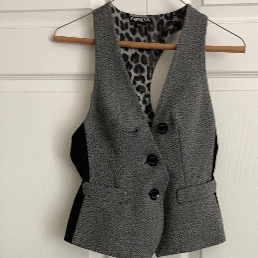 Express Vest
